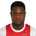 Deyovaisio Zeefuik