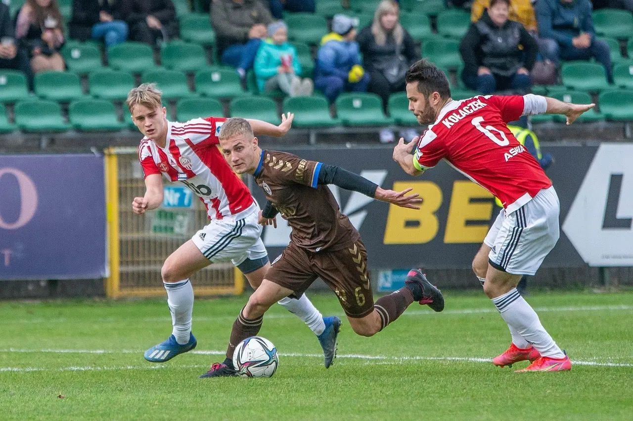 Sene udligninger og afgørelser prægede runde 5 i Regionalliga Südwest